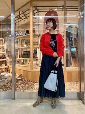 「Various Timeless Arts（ヴァリアスタイムレスアーツ）のアイテム」を使った、ささきともみさん（レディース・157cm）の秋コーディネート