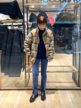 「スリットパンツ」｜「アイテム（ブルゾン）」を使った、ささきともみさん（レディース・157cm）の冬コーディネート