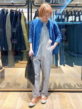 「袖ボリューム」｜「アイテム（オールインワン・サロペット）」を使った、ささきともみさん（レディース・157cm）の春コーディネート