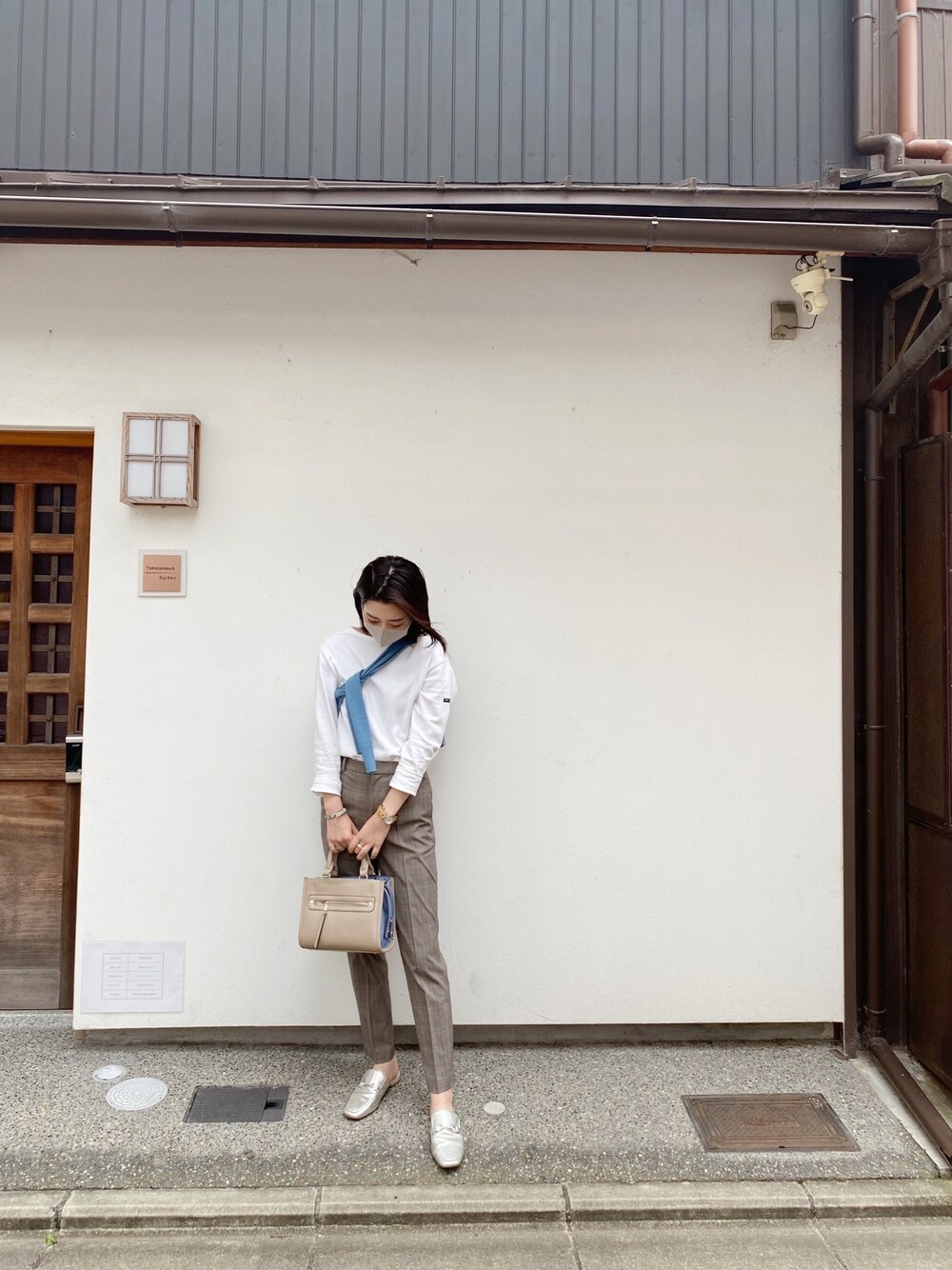 「オトナカジュアル、シンプル、秋コーデ、おしゃれさんと繋がりたい、プチプラコーデ」｜「SAINT JAMESのSAINT JAMES/セントジェームス　OUESSANT SOLID                  （Tシャツ/カットソー、ホワイト系）」を使った、yuppyさん（レディース・160cm）の秋コーディネートの1枚目の写真