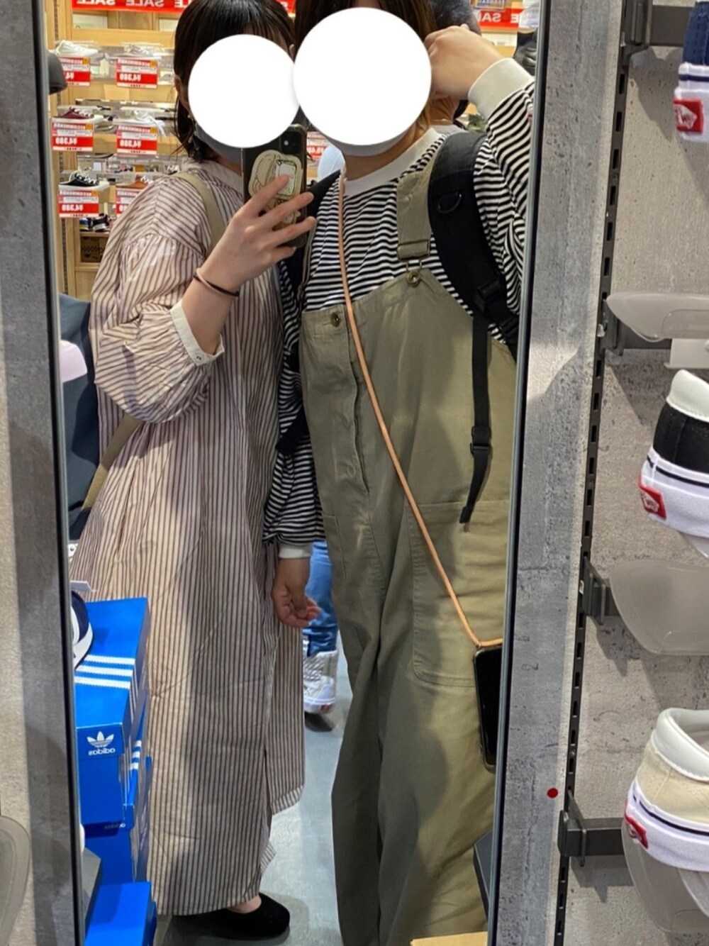 「シャツワンピース、オーバーオール、バンドカラー」｜「Samansa Mos2 blueのアイテム（Tシャツ/カットソー、その他）」を使った、mimimokitiさん（レディース・151cm）の春コーディネートの1枚目の写真