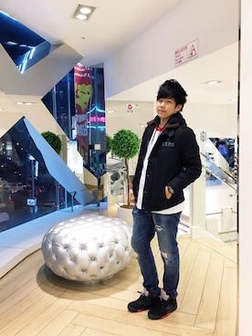 「PROVIDERのアイテム」を使った、LouiseLuさん（メンズ・178cm）の冬コーディネート
