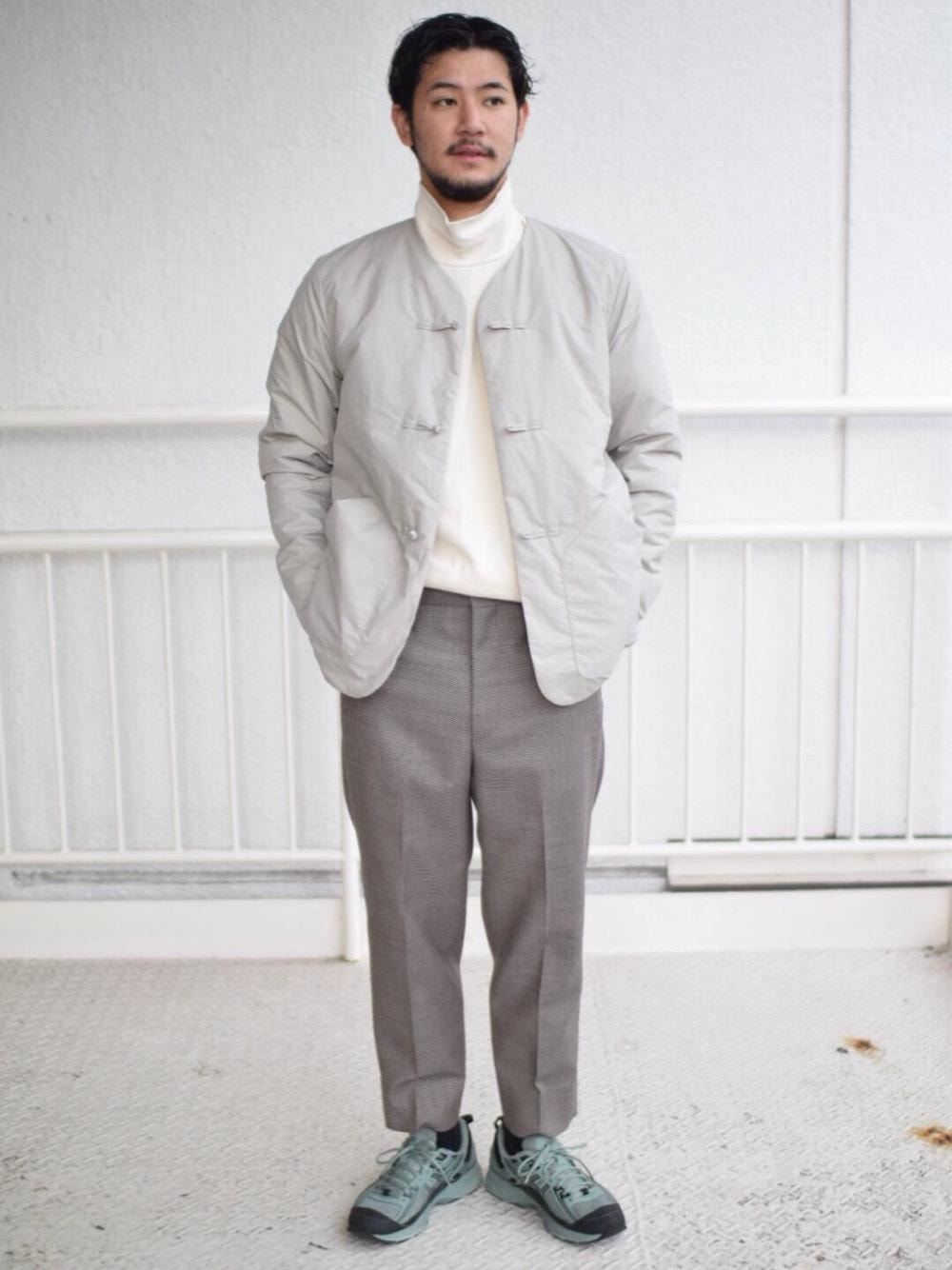 「Steven Alanの＜Steven Alan＞ TW DOBBY SUPER BAGGY TAPERED HALF EASY PANTS-JUST/パンツ（その他パンツ、ブラウン系）」を使った、高野 恭平さん（メンズ・177cm）の秋コーディネートの1枚目の写真