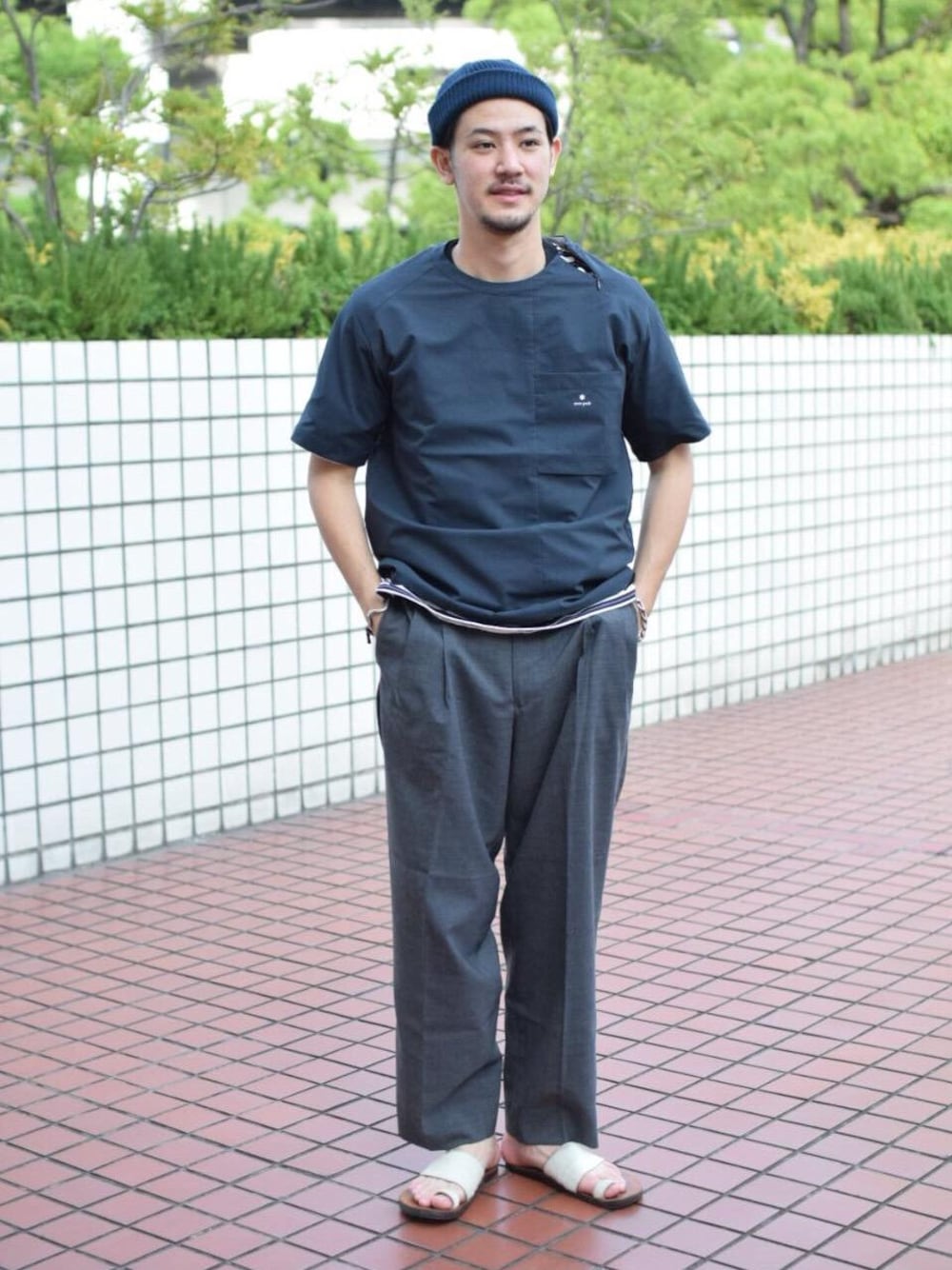 「MONKEY TIMEの＜monkey time＞ PE/AC AZ SHORT BEANIE/ビーニー（ニットキャップ/ビーニー、ブルー系）」を使った、高野 恭平さん（メンズ・177cm）の春コーディネートの1枚目の写真