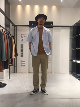 「UNITED TOKYO（ユナイテッドトウキョウ）のアイテム（チノパンツ）」を使った、Shintaro Shinagawaさん（メンズ・182cm）の春コーディネート