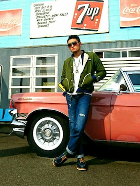 「POLICE（ポリス）のアイテム（メガネ、ブラウン系）」を使った、U-Tさん（メンズ・187cm）の春コーディネート