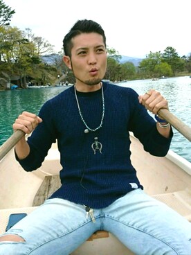 「silverアクセサリーのアイテム（ネックレス、シルバー系）」を使った、U-Tさん（メンズ・187cm）の春コーディネート