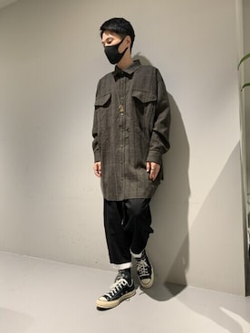 「KMRii（ケムリ）のアイテム（パンツ）」を使った、akihiro_okadaさん（メンズ・174cm）の秋コーディネート