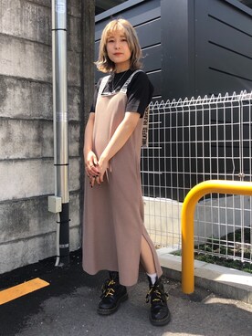 「Dr. Martens（ドクターマーチン）のDr.ﾏｰﾁﾝ　1460　8ホール（ブーツ）」を使った、林 萌花さん（レディース・159cm）の春コーディネート