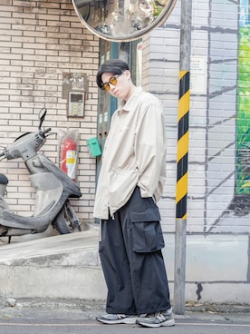 「FOG ESSENTIALS（エフオージーエッセンシャルズ）のアイテム（マウンテンパーカー）」を使った、藍さん（メンズ・173cm）の秋コーディネート