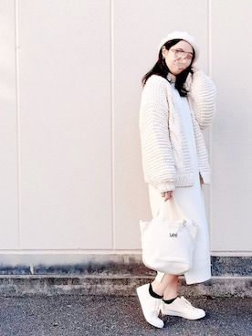 「オールホワイト」｜「アイテム（ハンチング/ベレー帽）」を使った、K ˙˳⋆﻿さん（レディース・155cm）の冬コーディネート