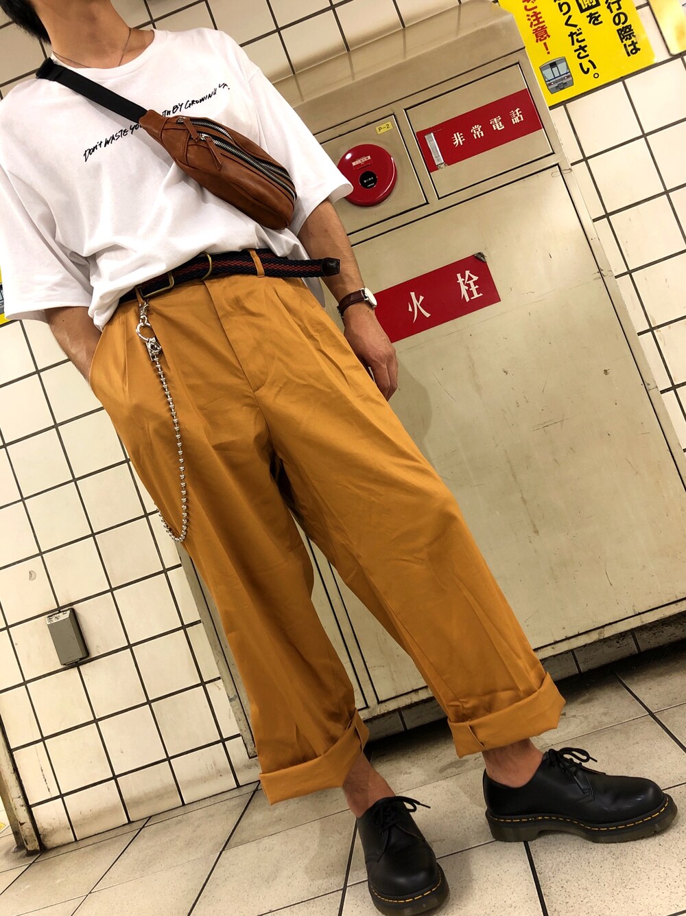 「おしゃれさんと繋がりたい、オーバーサイズ、いいね、save、フォローお願いします🤑、きれいめカジュアル、夏、ビッグT、ワントーンコーデ」｜「JUNREDのアイテム（Tシャツ/カットソー、ホワイト系）」を使った、ゆうまれすさん（メンズ・172cm）の夏コーディネートの1枚目の写真
