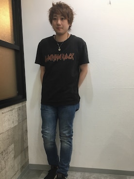 「アイテム（Tシャツ/カットソー、ブラック系）」を使った、高原 ジュンさん（メンズ・171cm）の夏コーディネート
