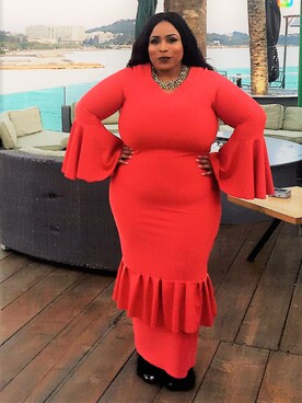 Lolli Ogunさんのコーディネート