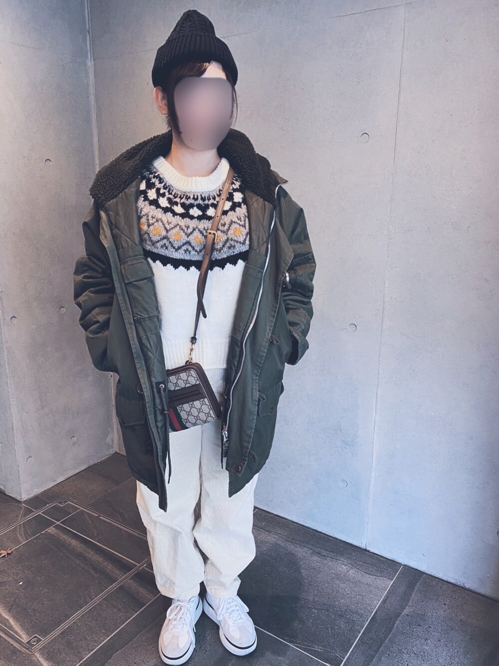 「モッズコート、柄ニット、コーデュロイパンツ、オニツカタイガー、ZARA、GUCCI、ニット帽」｜「GUCCIのアイテム（ショルダーバッグ、ブラウン系）」を使った、れむさん（レディース・155cm）の冬コーディネートの1枚目の写真