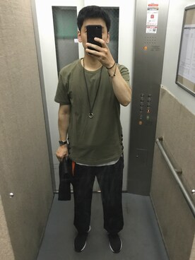 「AZUL by moussy（アズールバイマウジー）のアイテム（バッグ）」を使った、ごんピクシーさん（メンズ・172cm）の秋コーディネート
