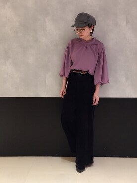 「パープル×黒」｜「アイテム（その他シューズ）」を使った、ミラさん（レディース・163cm）の秋コーディネート