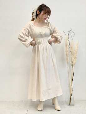 「アイテム（ヘアゴム）」を使った、SLURR(スラー)OFFICIALさん（レディース・153cm）の春コーディネート