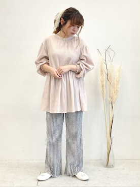 「アイテム（シャツ/ブラウス、ピンク系）」を使った、SLURR(スラー)OFFICIALさん（レディース・153cm）の春コーディネート