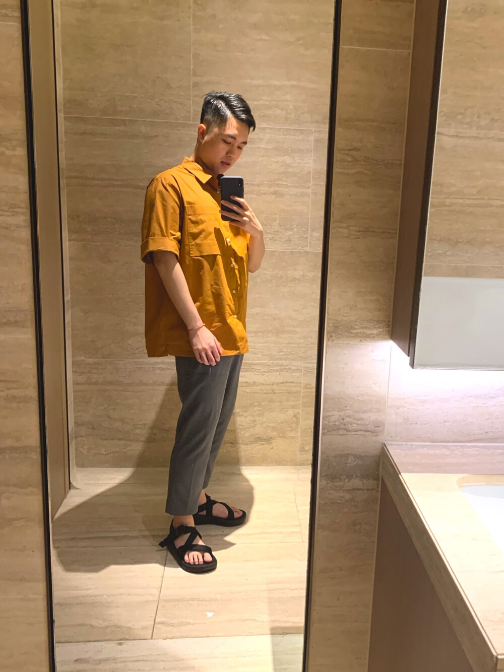 「夏、通勤穿搭、ootd」｜「ZARA MANのアイテム（シャツ/ブラウス、その他）」を使った、ERICCOKEさん（メンズ・164cm）の夏コーディネートの1枚目の写真