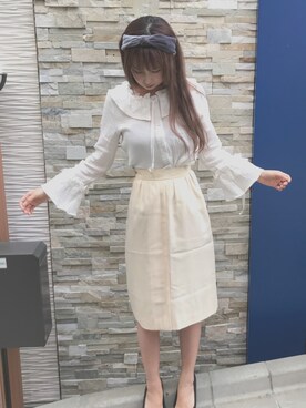 「Yves Saint Laurent（イヴサンローラン）のアイテム（スカート）」を使った、いとうさやかさん（レディース・167cm）の冬コーディネート