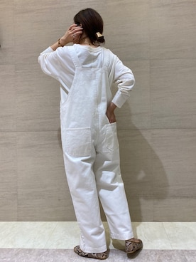 「DouDou（ドゥドゥ）のアイテム（サロペット/オーバーオール）」を使った、sakuraさん（レディース・165cm）の秋コーディネート