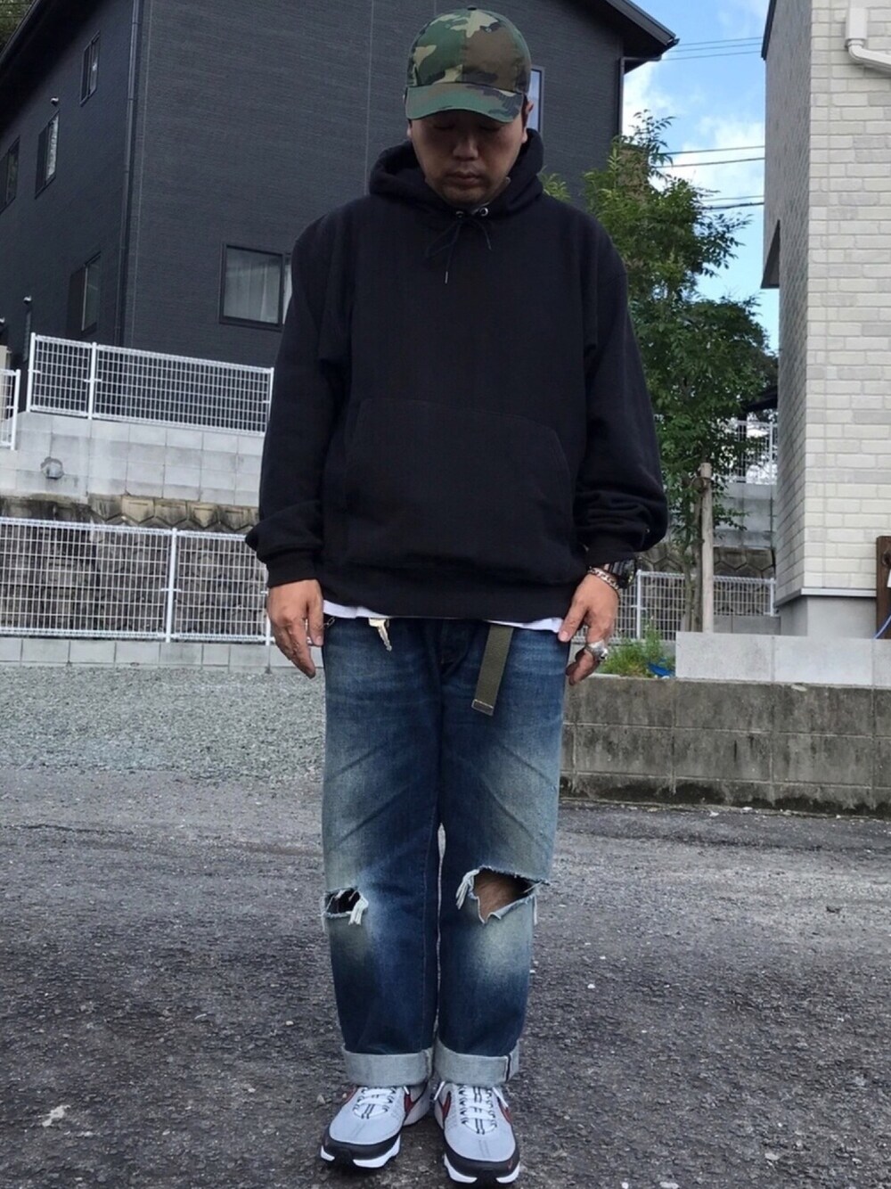 「FRANK、NIKE、spiridon、秋コーデ、デニム、シンプル、wearhalloween2017、ドラフトLS」｜「FRANKのアイテム（キャップ、その他）」を使った、MACCHANNさん（メンズ・170cm）の秋コーディネートの1枚目の写真