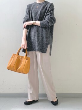 「RODE SKO（ロデスコ）のMIINA ダブルポケットトート（トートバッグ）」を使った、hollyさん（レディース・160cm）の秋コーディネート