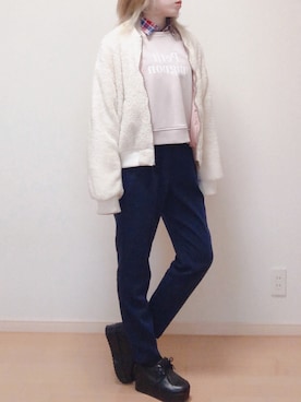 「ストライプパンツ」｜「アイテム（MA-1）」を使った、𝔸𝕤𝕒𝕞𝕚.さん（レディース・157cm）の冬コーディネート