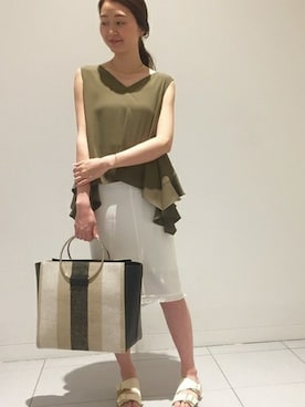 「カーキ×ホワイト」｜「アイテム（サンダル）」を使った、miyuuさん（レディース・158cm）の夏コーディネート