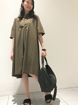 「アイテム（バングル/リストバンド）」を使った、miyuuさん（レディース・158cm）の夏コーディネート