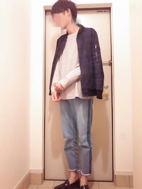 「肩掛け」｜「アイテム（ブルゾン）」を使った、しまひろさん（メンズ・180cm）の春コーディネート