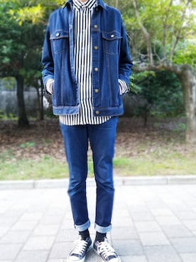 「H&M（エイチ・アンド・エム）のアイテム（シャツ/ブラウス、ホワイト系）」を使った、しまひろさん（メンズ・180cm）の秋コーディネート