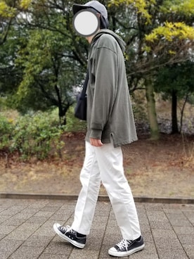 パーカーを使った 白パンツ のメンズ人気ファッションコーディネート Wear パーカーを使った 白パンツ のメンズ人気ファッションコーディネート Wear