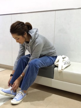 「アイテム（バングル/リストバンド）」を使った、kayoさん（レディース・164cm）の秋コーディネート