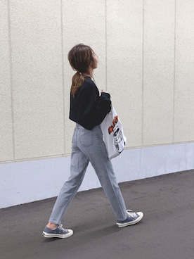 「BLACK BY MOUSSY（ブラックバイマウジー）のJAVA light gray denim<ジャワ ライトグレーデニム>（デニムパンツ）」を使った、kayoさん（レディース・164cm）の春コーディネート