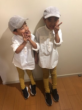 「BREEZE（ブリーズ）のアイテム（チノパンツ）」を使った、ともはるさん（キッズ・110cm）の秋コーディネート