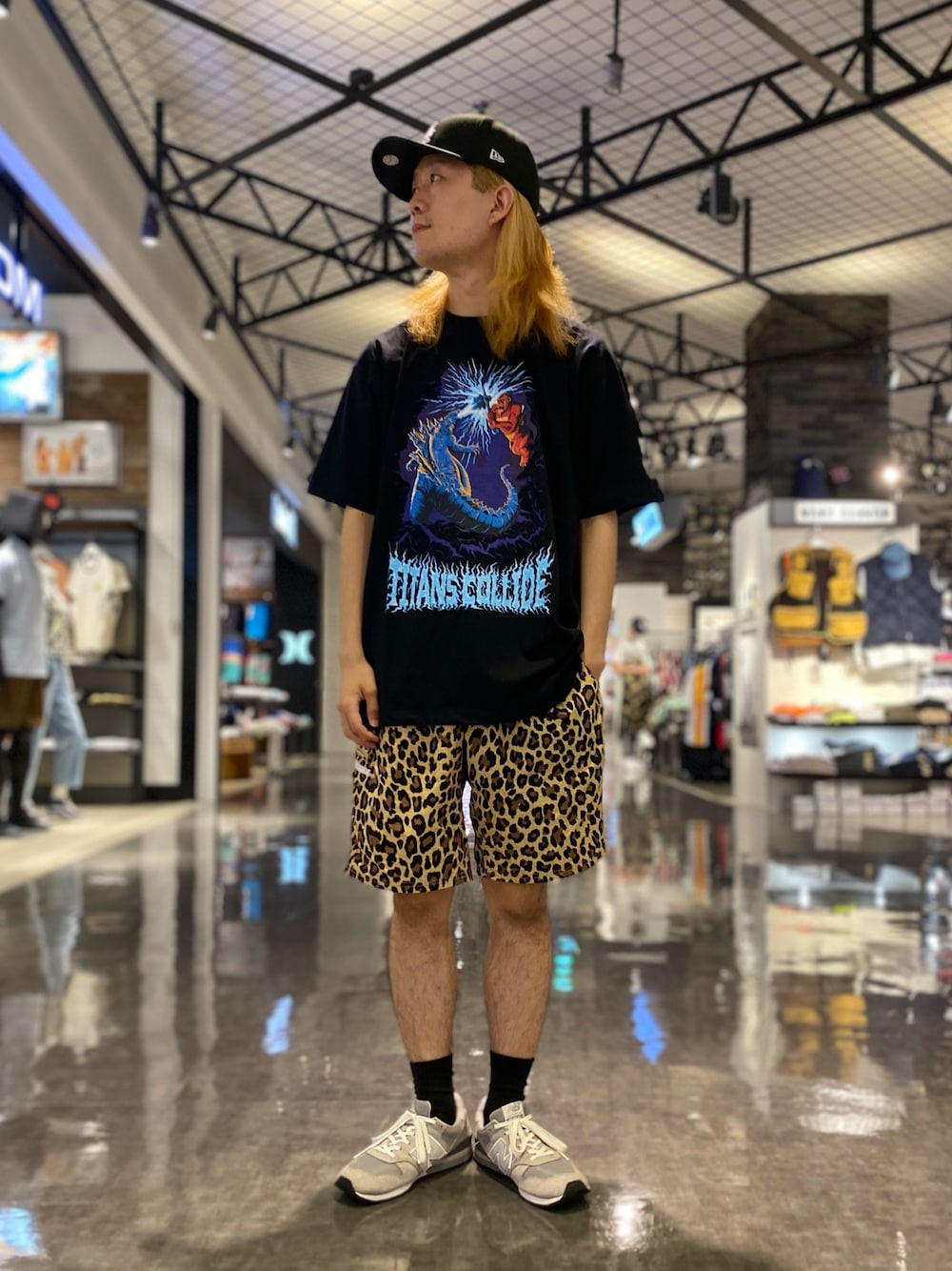 XLARGE（エクストララージ）の「S/S TEE TITANS COLLIDE（Tシャツ