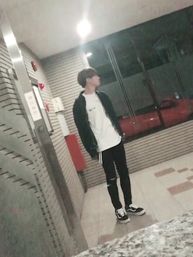 「M.Y.O.B（エム.ワイ.オー.ビー）のアイテム（Tシャツ/カットソー）」を使った、ayatoさん（メンズ・171cm）の春コーディネート