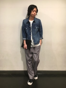 「RAGEBLUE（レイジブルー）のアイテム（クラッチバッグ）」を使った、藤瀬さん（メンズ・180cm）の春コーディネート