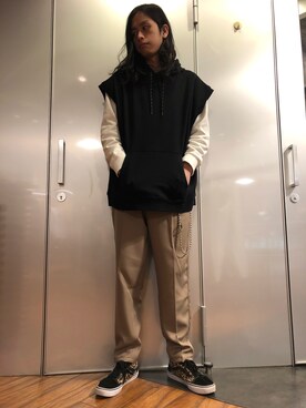 「アイテム（ベスト）」を使った、藤瀬さん（メンズ・180cm）の春コーディネート