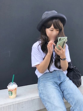 「Tシャツ×デニム」｜「アイテム（PC・スマホグッズ/家電）」を使った、canさん（レディース・155cm）の夏コーディネート