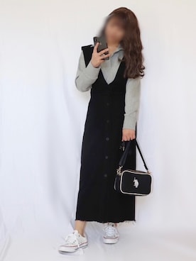 「ホワイトスニーカー」｜「アイテム（サロペット/オーバーオール）」を使った、canさん（レディース・156cm）の冬コーディネート