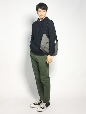 「カーキパンツ」｜togiさん（メンズ・170cm）の秋コーディネート