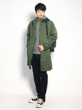 「プルオーバーパーカー」｜「アイテム（ステンカラーコート）」を使った、togiさん（メンズ・170cm）の秋コーディネート