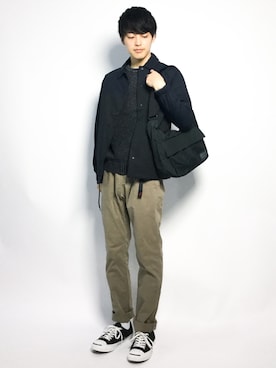 「クルーネックニット」｜「アイテム（ブルゾン）」を使った、togiさん（メンズ・170cm）の秋コーディネート