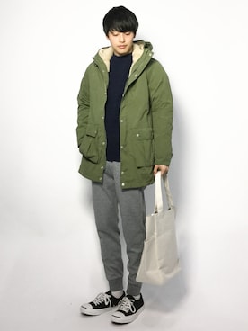 「クルーネックニット」｜「アイテム（モッズコート）」を使った、togiさん（メンズ・170cm）の冬コーディネート