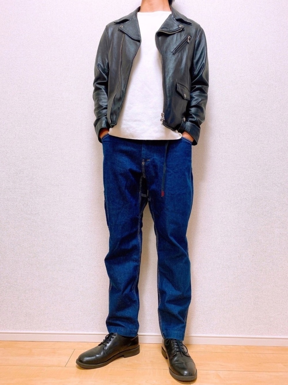 「ペインターパンツ、グラミチ、ライダース、モンキータイム、スノーピーク」｜「GramicciのGRAMICCI×orSlow/グラミチ×オアスロウ 別注DENIM PANTS/ペインター デニムパンツ（デニムパンツ、ブルー系）」を使った、No-Muさん（メンズ・170cm）の春コーディネートの1枚目の写真