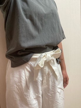 「UNIQLO（ユニクロ）のベルテッドリネンコットンワイドストレートパンツ(丈標準66～68cm）（その他パンツ）」を使った、nico¨̮さん（レディース・168cm）の秋コーディネート