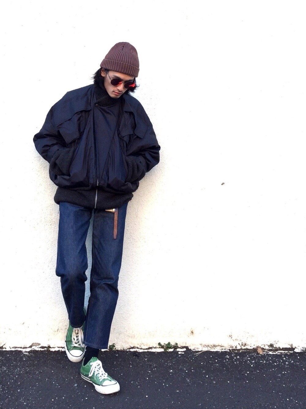 「worlds end、ボマージャケット、vintage、Chuck Taylor、KIJIMA TAKAYUKI、mykita」｜「UNITED ARROWSの＜KIJIMA TAKAYUKI（キジマタカユキ）＞T RIB KNITCAP（ニットキャップ/ビーニー、ブラウン系）」を使った、君嶋麻耶さん（メンズ・176cm）の冬コーディネートの1枚目の写真